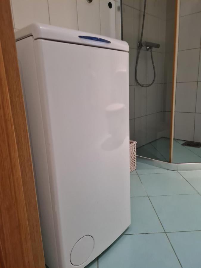 Cozy One Bedroom Apartment In City Center Tallinn Luaran gambar