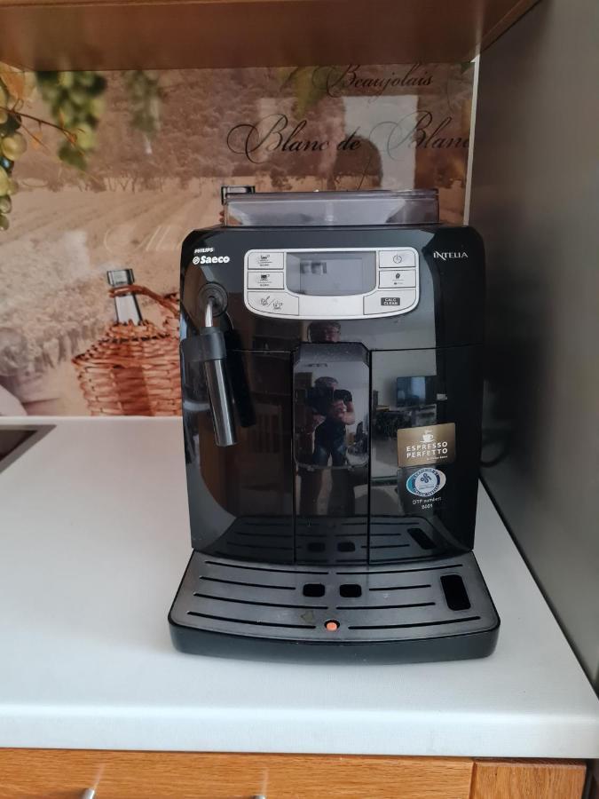 Cozy One Bedroom Apartment In City Center Tallinn Luaran gambar