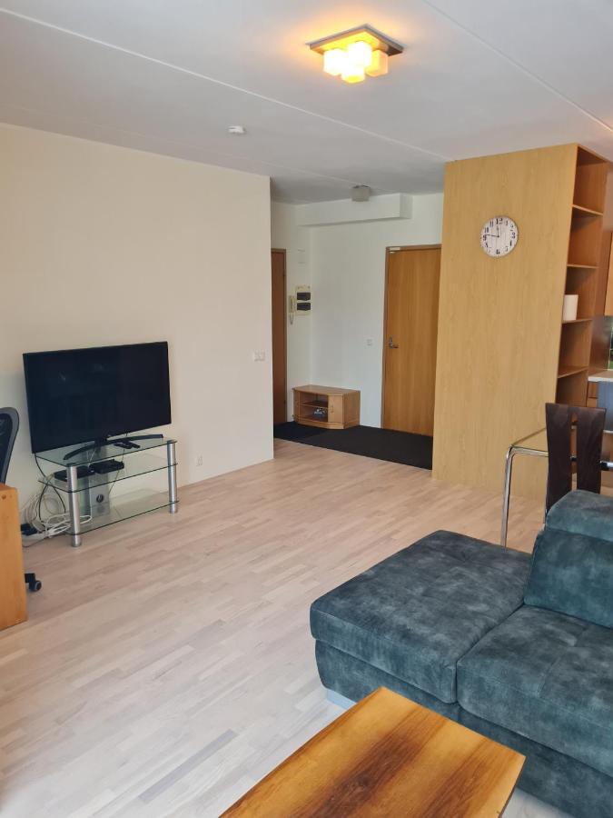 Cozy One Bedroom Apartment In City Center Tallinn Luaran gambar